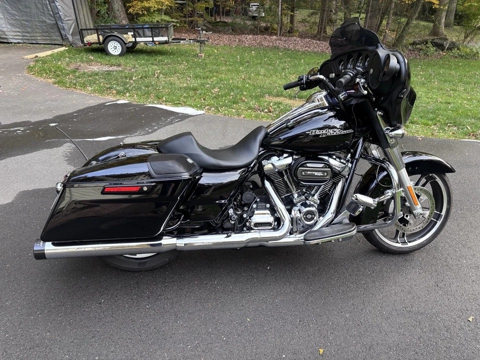 2019 Harley-Davidson Super Glide