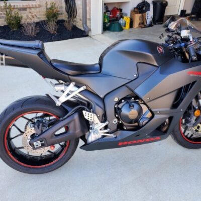2020 HONDA CBR600 RR CLEAN, LOW-MILEAGE, GARAGE-KEPT